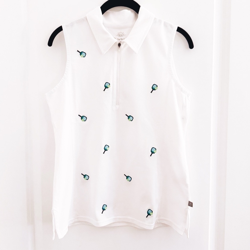 💚T by Talbots White Sleeveless Polo with Embroidery